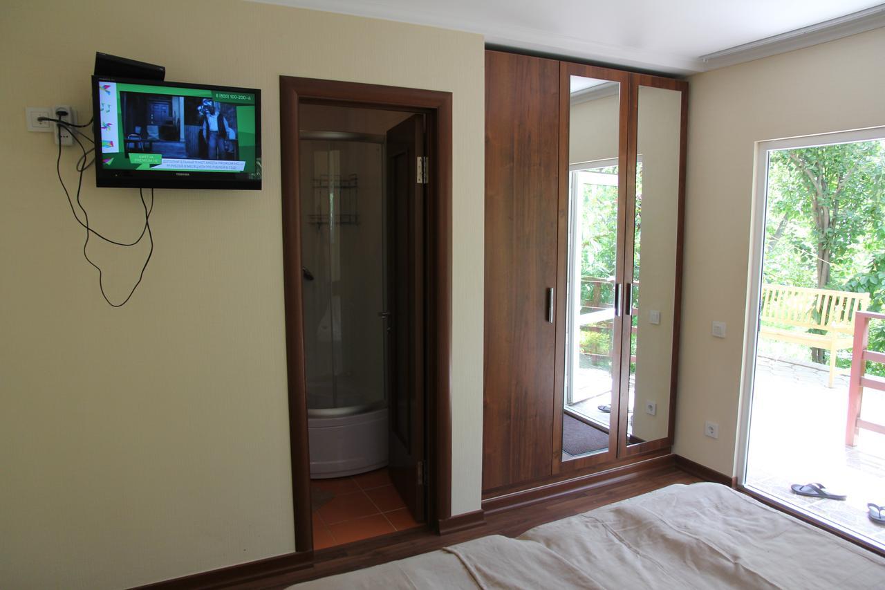 Guest House Leto Dolinka Ngoại thất bức ảnh
