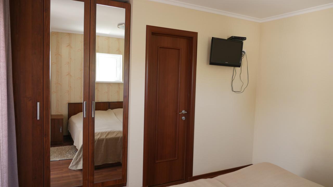 Guest House Leto Dolinka Ngoại thất bức ảnh